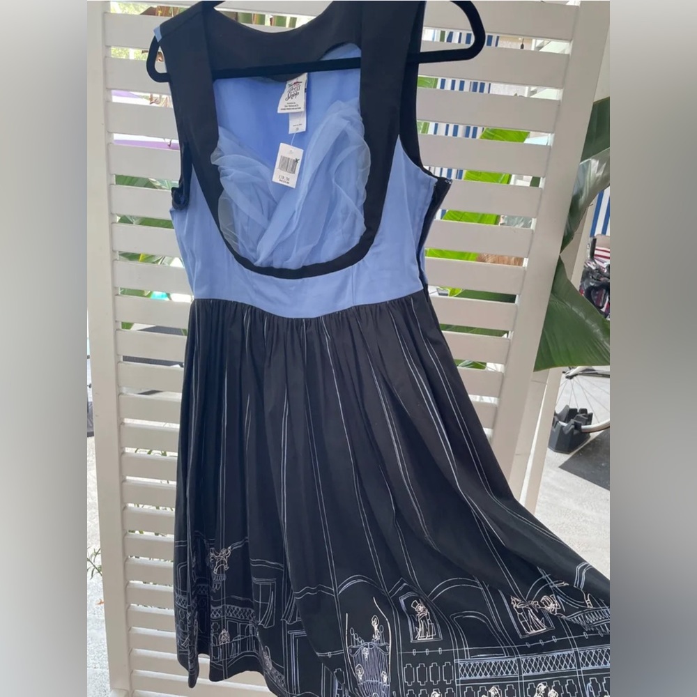 Disney Parks The Dress Shop Haunted Mansion NWT Size M